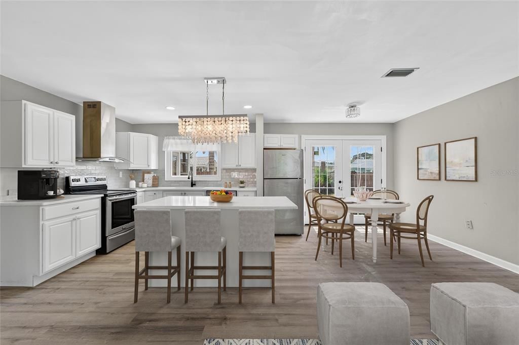 For Sale: $419,000 (3 beds, 1 baths, 1061 Square Feet)