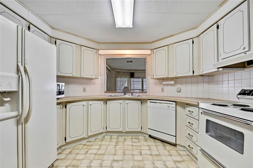 待售: $140,000 (2 贝兹, 2 浴室, 1260 平方英尺)