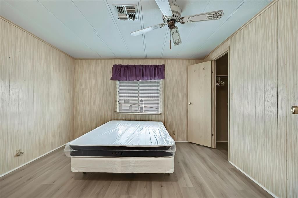 待售: $140,000 (2 贝兹, 2 浴室, 1260 平方英尺)