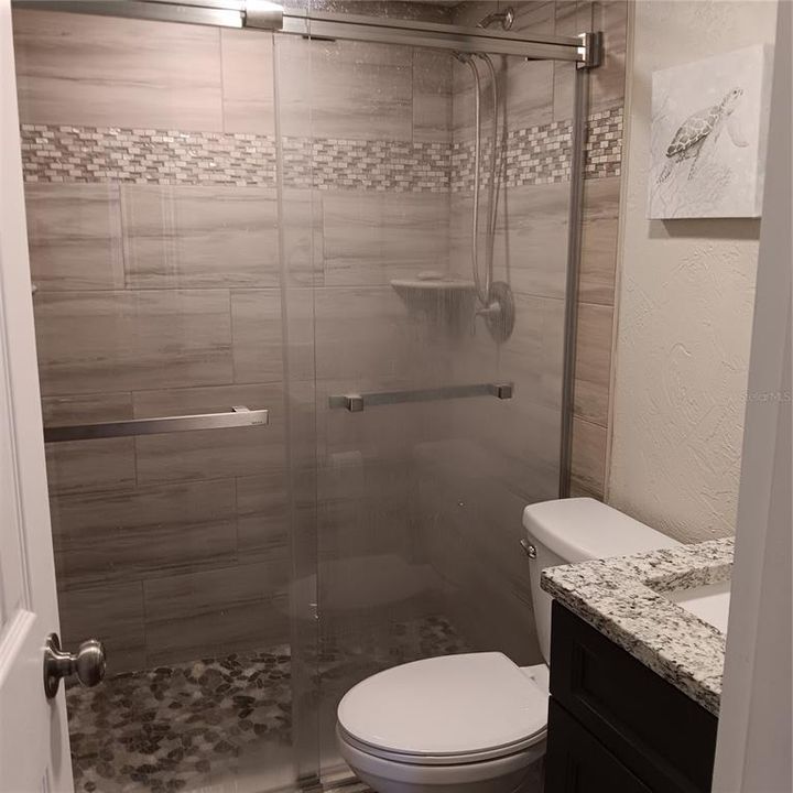 For Sale: $154,900 (2 beds, 2 baths, 919 Square Feet)