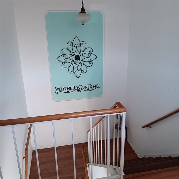 For Sale: $154,900 (2 beds, 2 baths, 919 Square Feet)