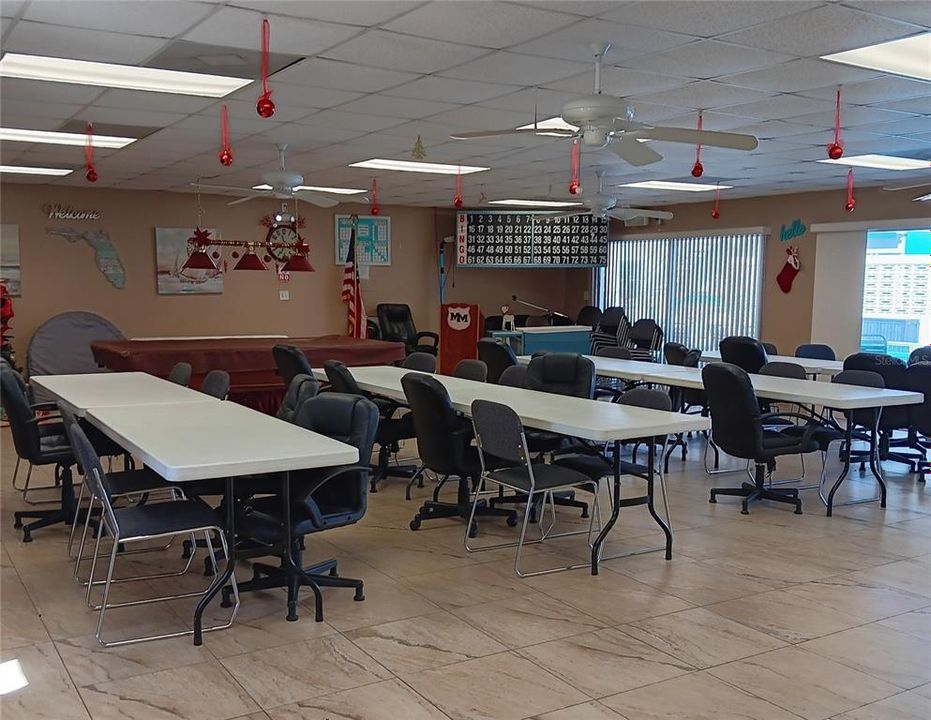 For Sale: $154,900 (2 beds, 2 baths, 919 Square Feet)