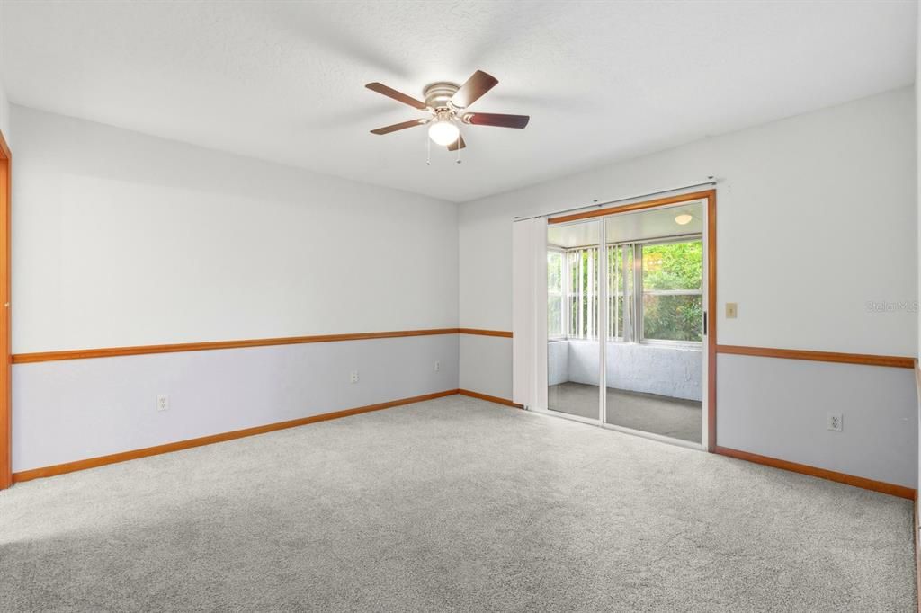 For Sale: $197,000 (2 beds, 2 baths, 1296 Square Feet)