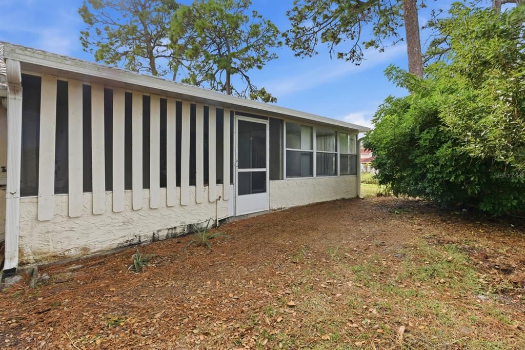 For Sale: $197,000 (2 beds, 2 baths, 1296 Square Feet)