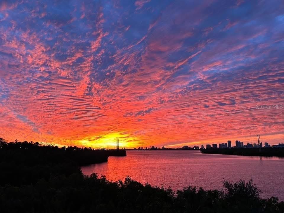 En Venta: $360,000 (2 camas, 2 baños, 1733 Pies cuadrados)