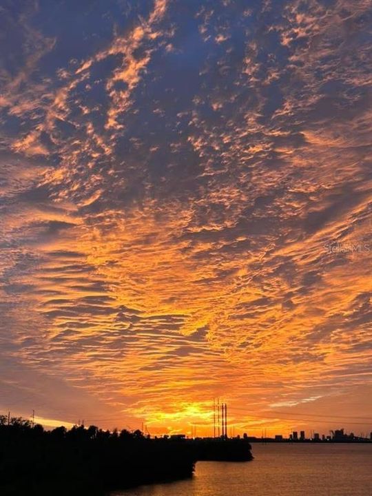 En Venta: $360,000 (2 camas, 2 baños, 1733 Pies cuadrados)