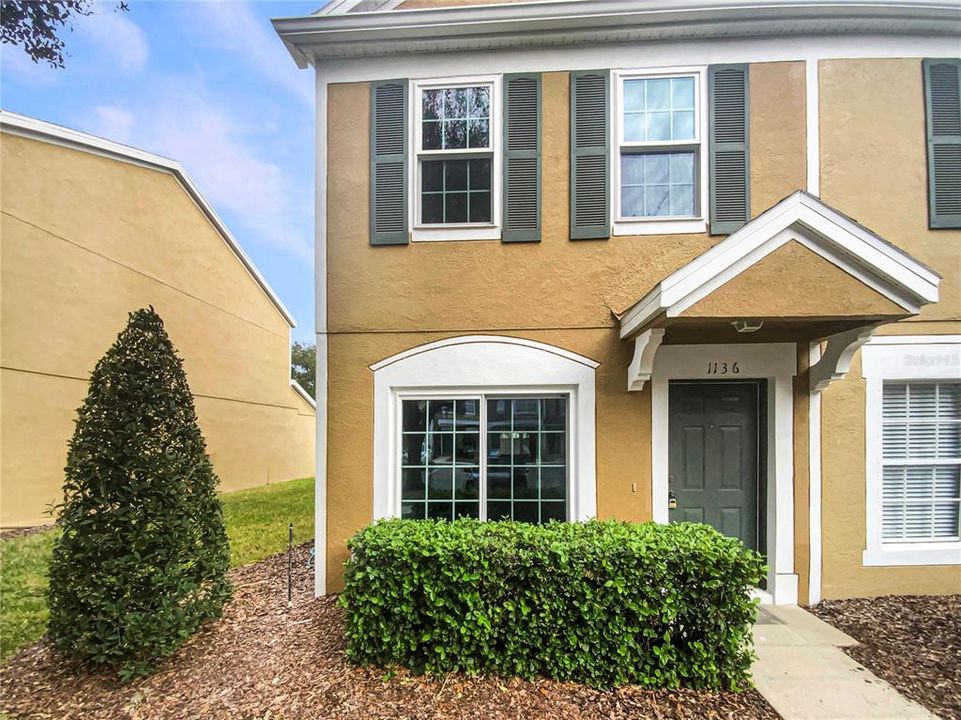 待售: $205,000 (2 贝兹, 1 浴室, 1184 平方英尺)