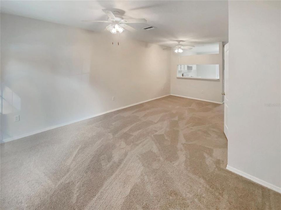 待售: $205,000 (2 贝兹, 1 浴室, 1184 平方英尺)