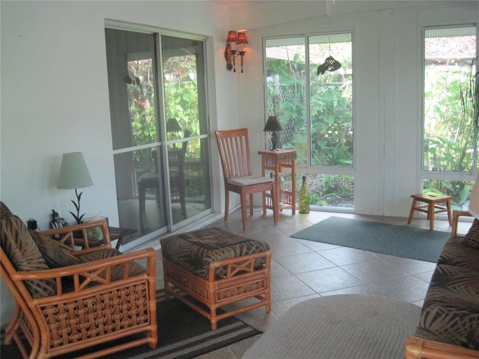 出租: $1,995 (3 贝兹, 2 浴室, 1235 平方英尺)