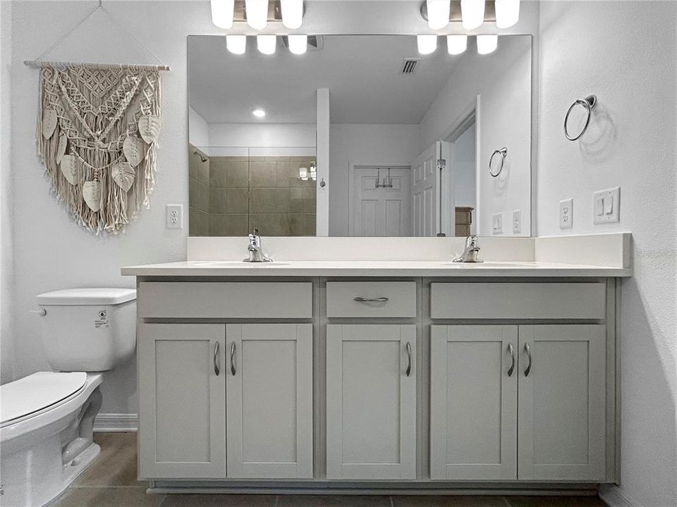 В аренду: $2,600 (3 спален, 2 ванн, 1720 Квадратных фут)