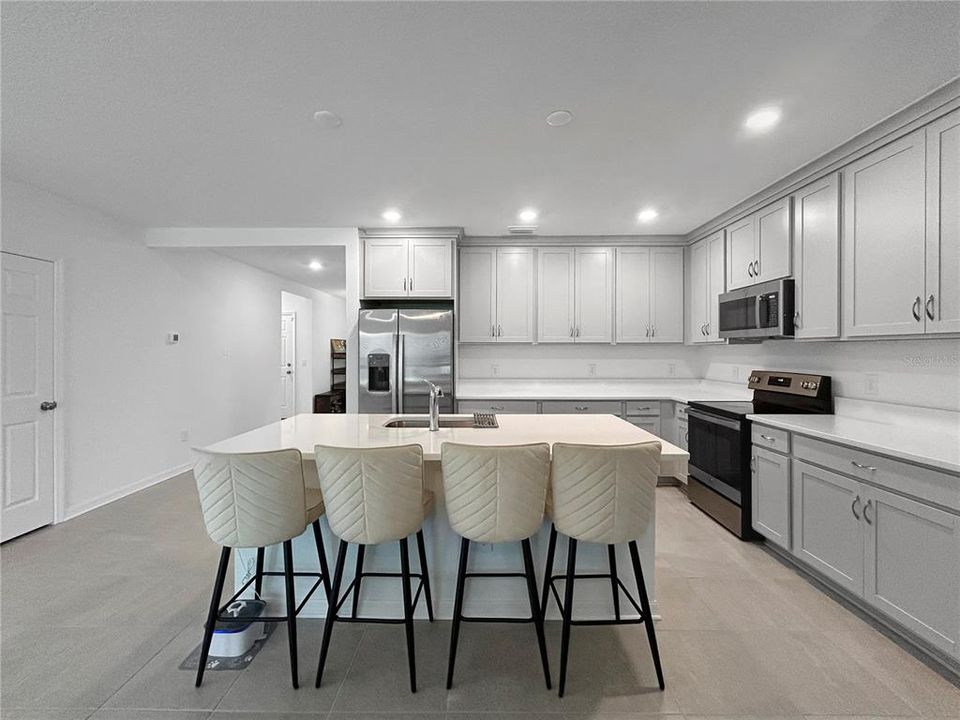 В аренду: $2,600 (3 спален, 2 ванн, 1720 Квадратных фут)