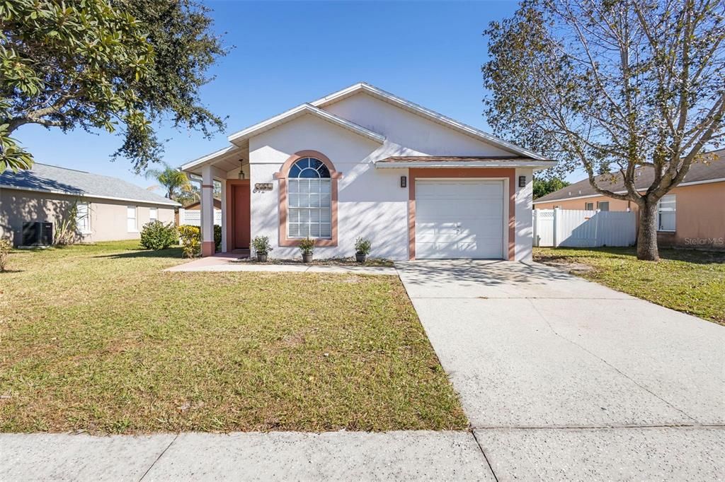 待售: $350,000 (3 贝兹, 2 浴室, 1422 平方英尺)