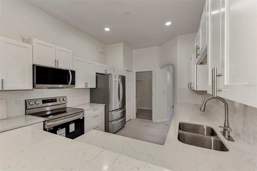 待售: $349,000 (3 贝兹, 2 浴室, 1844 平方英尺)