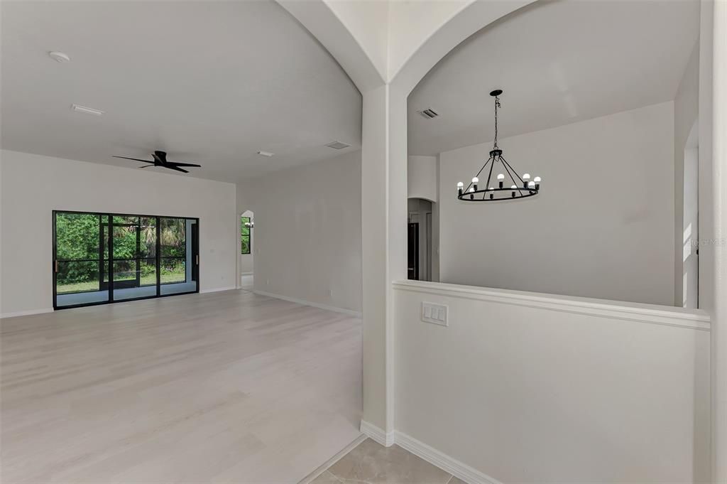 待售: $349,000 (3 贝兹, 2 浴室, 1844 平方英尺)