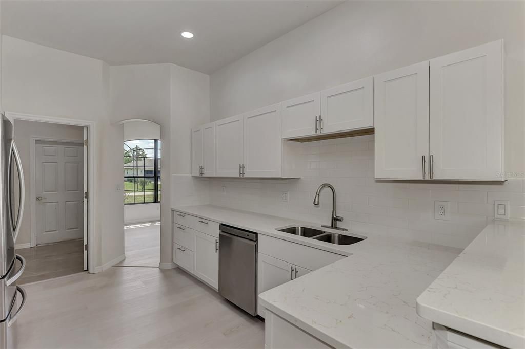 待售: $349,000 (3 贝兹, 2 浴室, 1844 平方英尺)