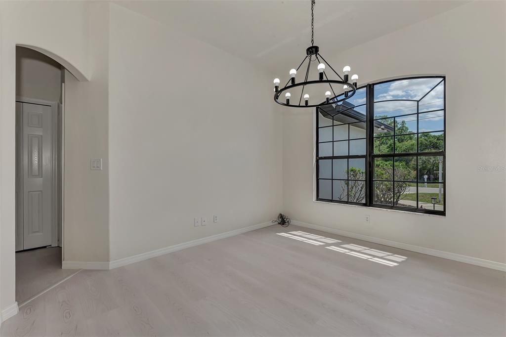 待售: $349,000 (3 贝兹, 2 浴室, 1844 平方英尺)