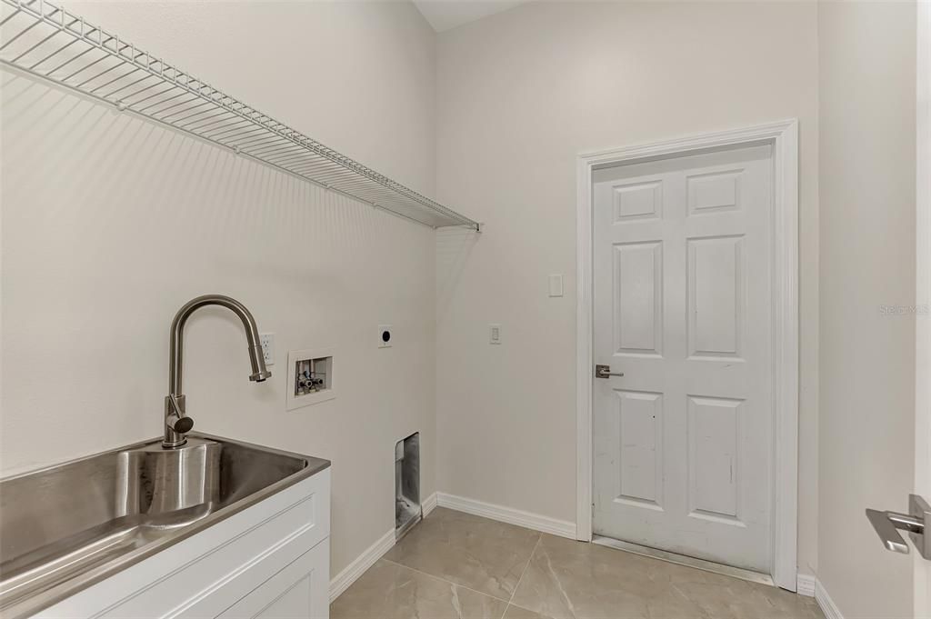 待售: $349,000 (3 贝兹, 2 浴室, 1844 平方英尺)