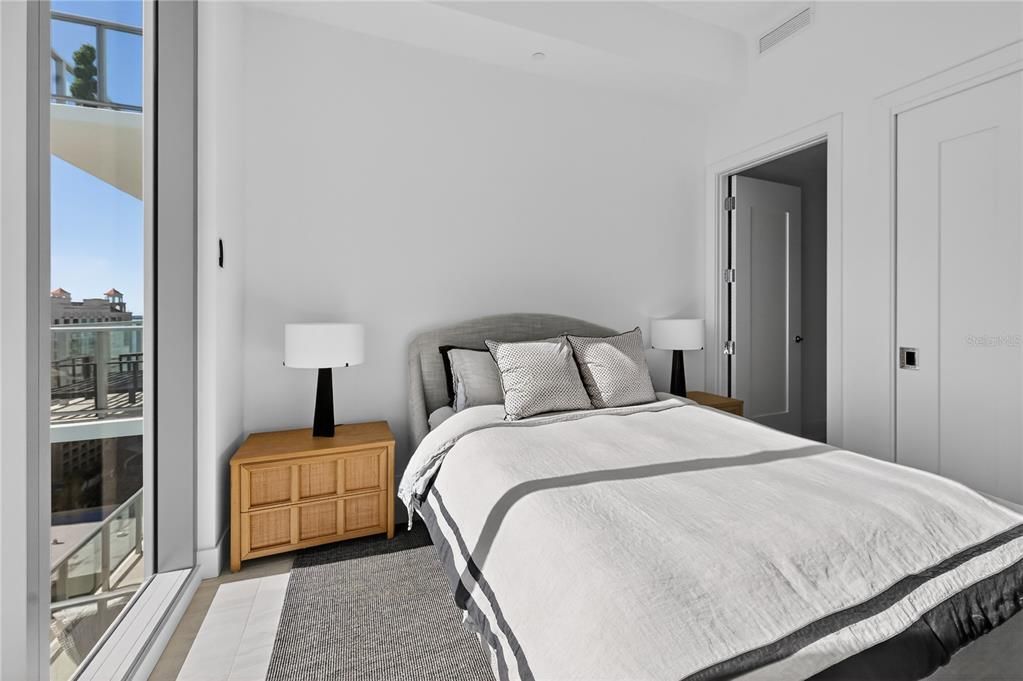 For Sale: $1,795,000 (2 beds, 2 baths, 1589 Square Feet)
