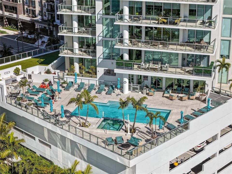 For Sale: $1,795,000 (2 beds, 2 baths, 1589 Square Feet)