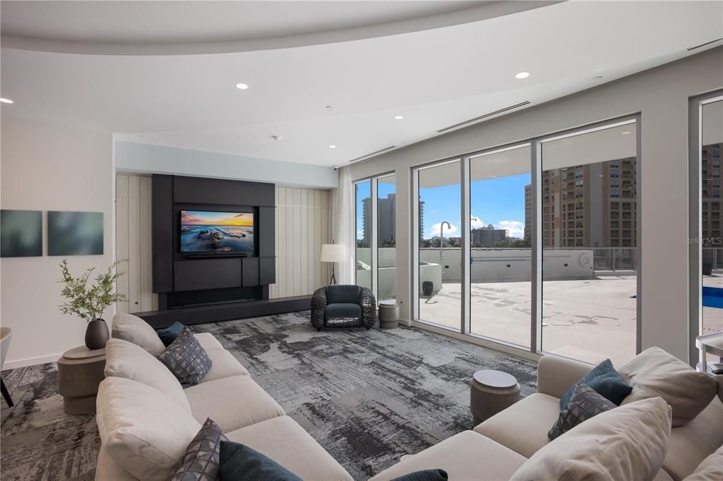 For Sale: $1,795,000 (2 beds, 2 baths, 1589 Square Feet)