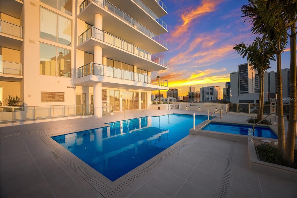 For Sale: $1,795,000 (2 beds, 2 baths, 1589 Square Feet)