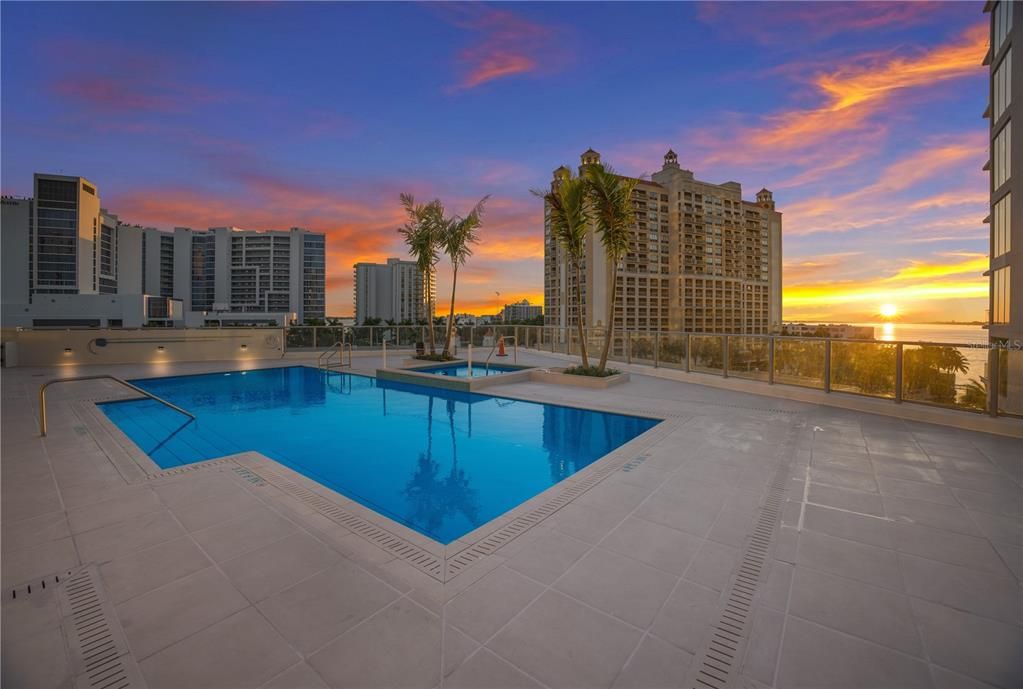For Sale: $1,795,000 (2 beds, 2 baths, 1589 Square Feet)