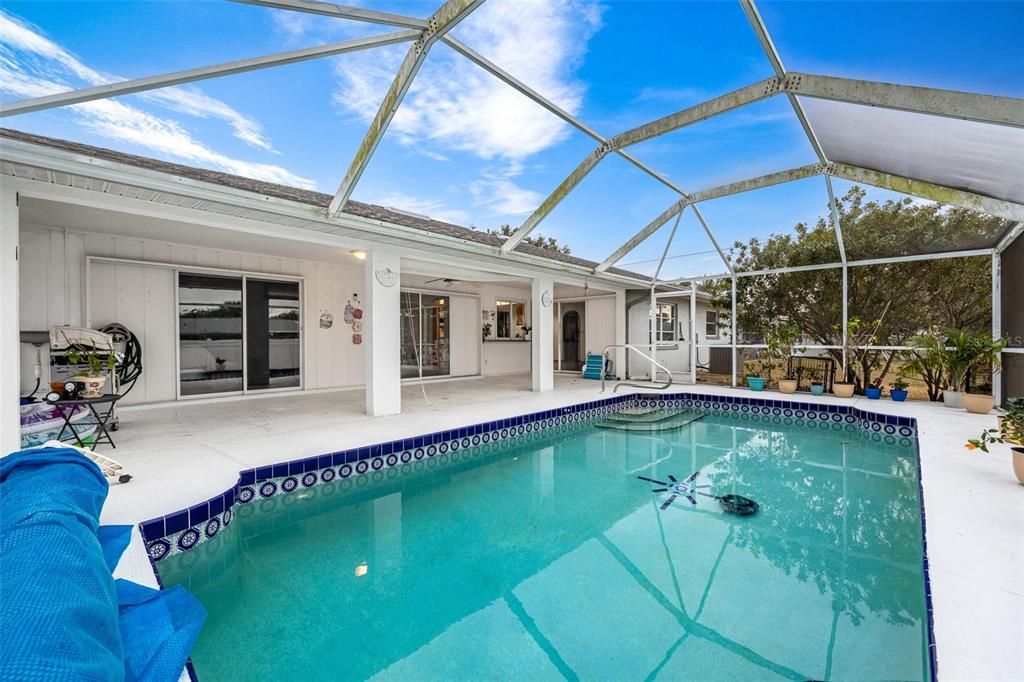 待售: $339,000 (3 贝兹, 2 浴室, 1728 平方英尺)