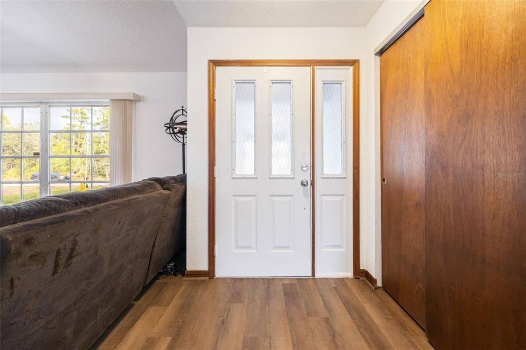 待售: $339,000 (3 贝兹, 2 浴室, 1728 平方英尺)