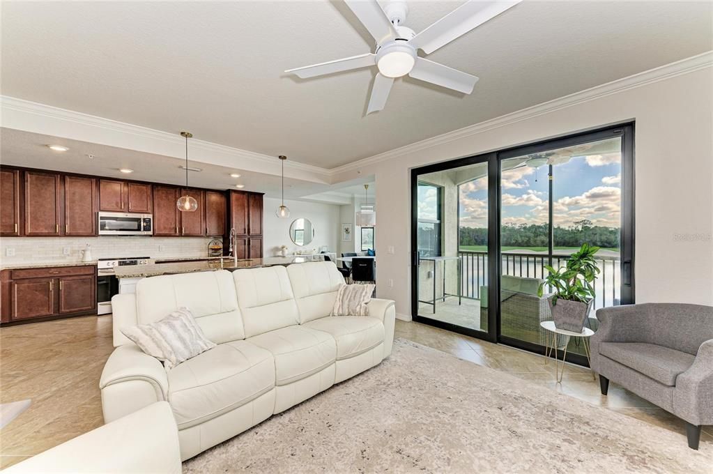 En Venta: $299,000 (2 camas, 2 baños, 1142 Pies cuadrados)