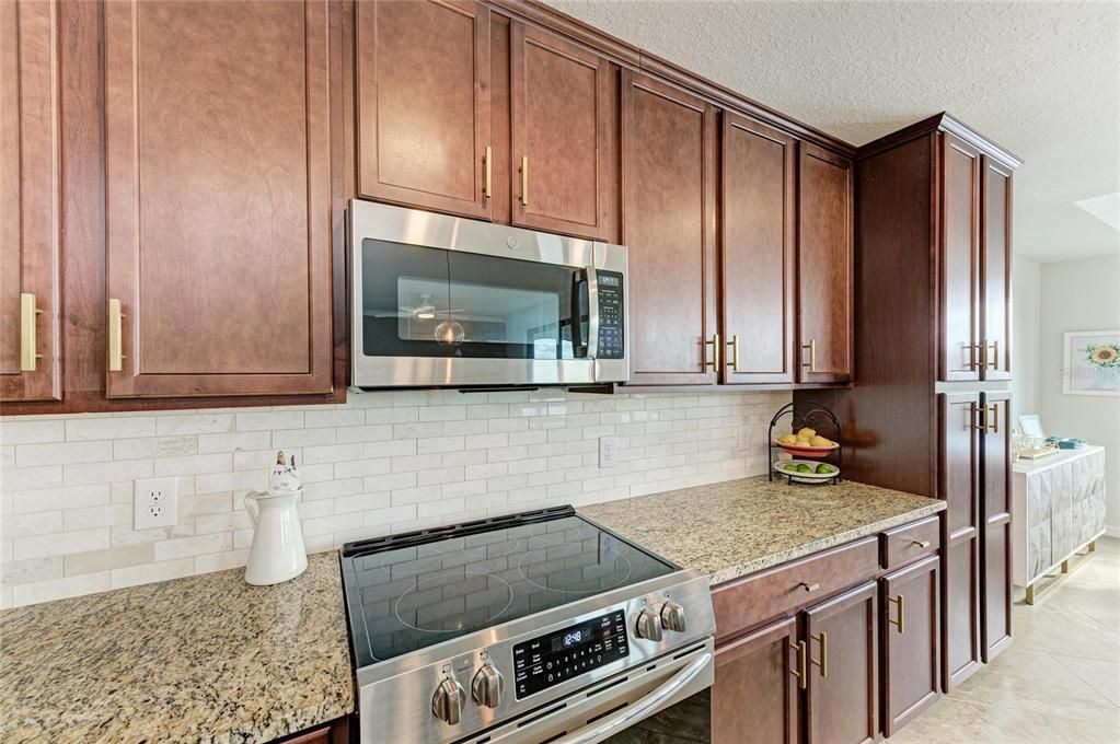 En Venta: $299,000 (2 camas, 2 baños, 1142 Pies cuadrados)