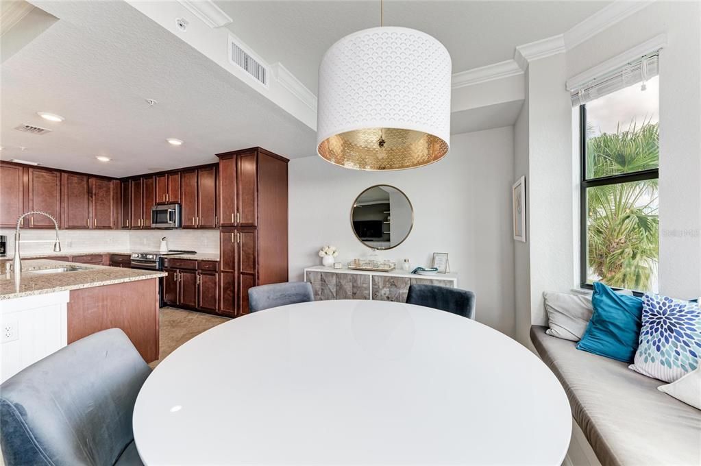 En Venta: $299,000 (2 camas, 2 baños, 1142 Pies cuadrados)