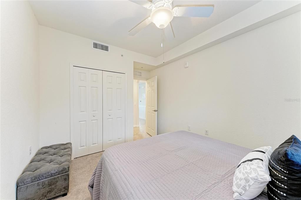 En Venta: $299,000 (2 camas, 2 baños, 1142 Pies cuadrados)