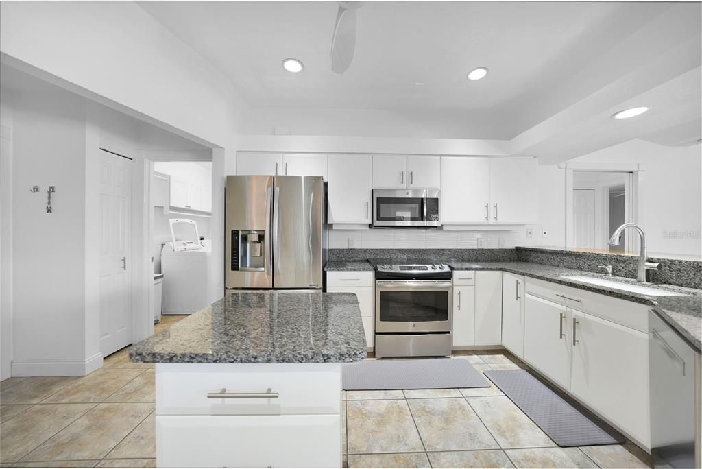 En Venta: $510,000 (3 camas, 2 baños, 1955 Pies cuadrados)