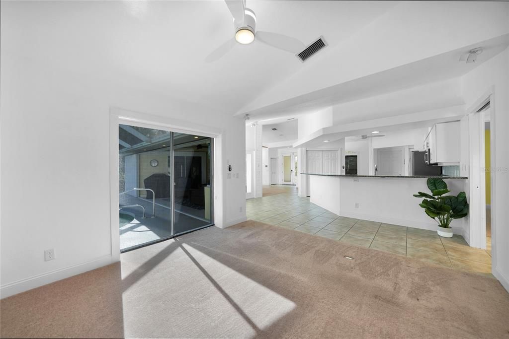 En Venta: $510,000 (3 camas, 2 baños, 1955 Pies cuadrados)