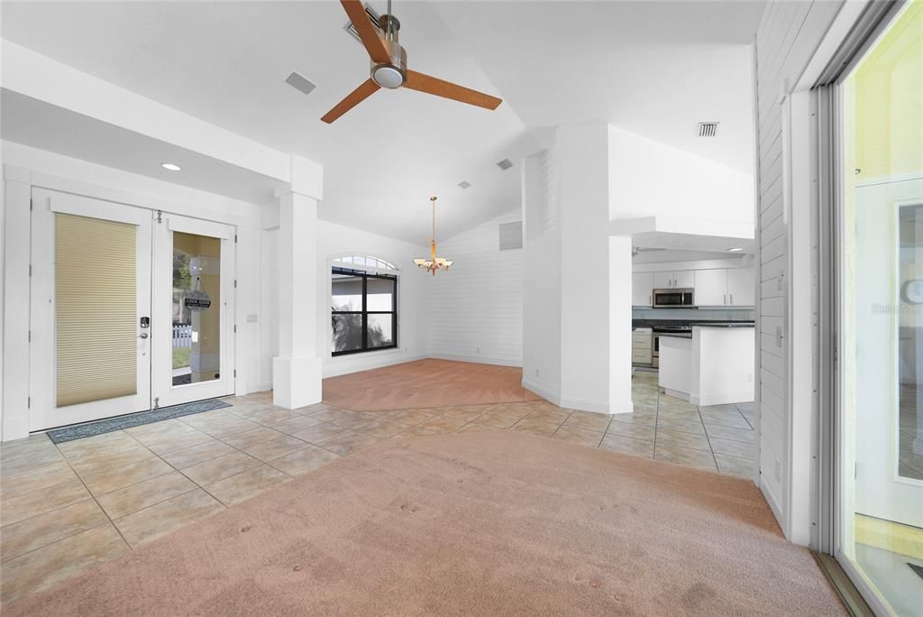 En Venta: $510,000 (3 camas, 2 baños, 1955 Pies cuadrados)