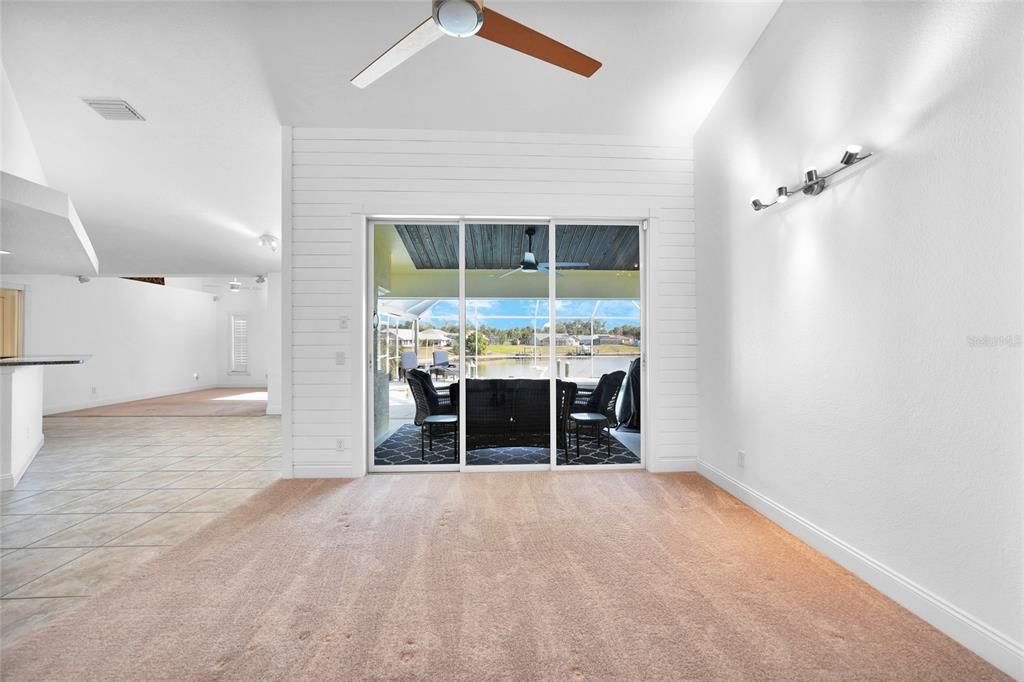 En Venta: $510,000 (3 camas, 2 baños, 1955 Pies cuadrados)