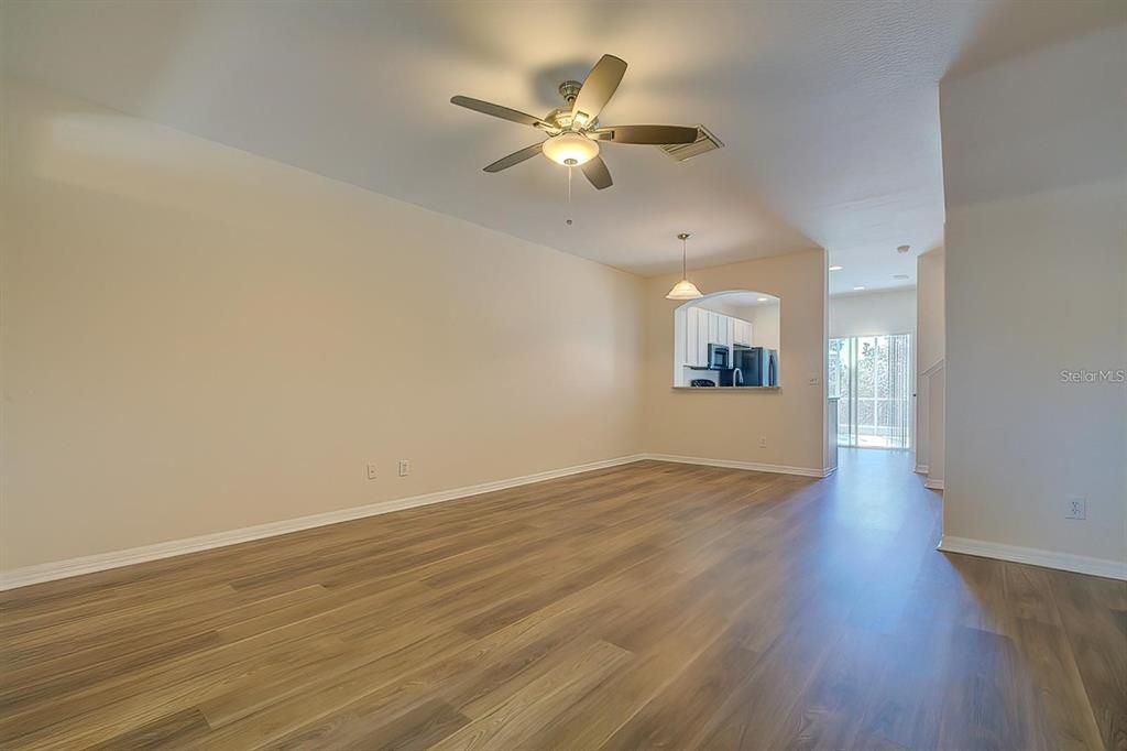 For Rent: $1,800 (3 beds, 2 baths, 1335 Square Feet)