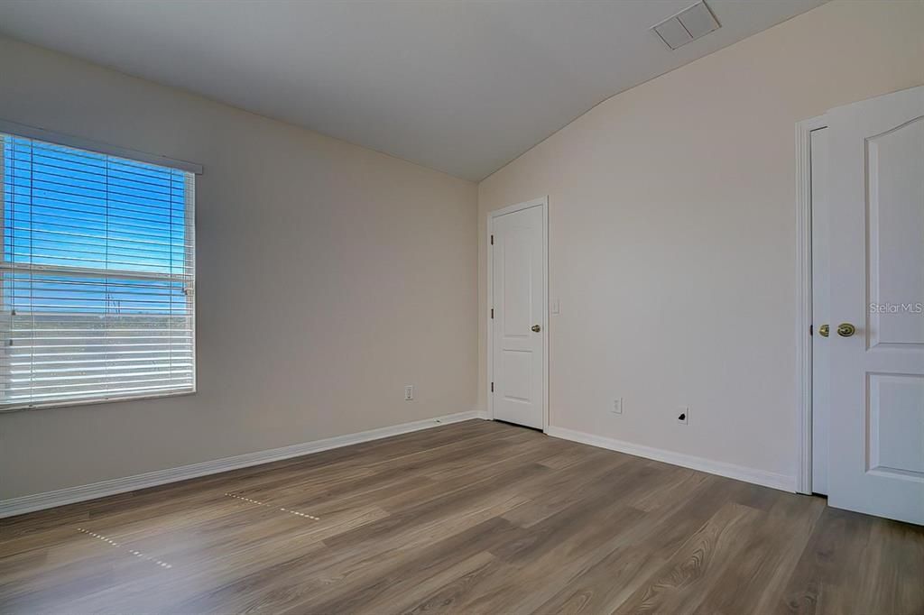 For Rent: $1,800 (3 beds, 2 baths, 1335 Square Feet)