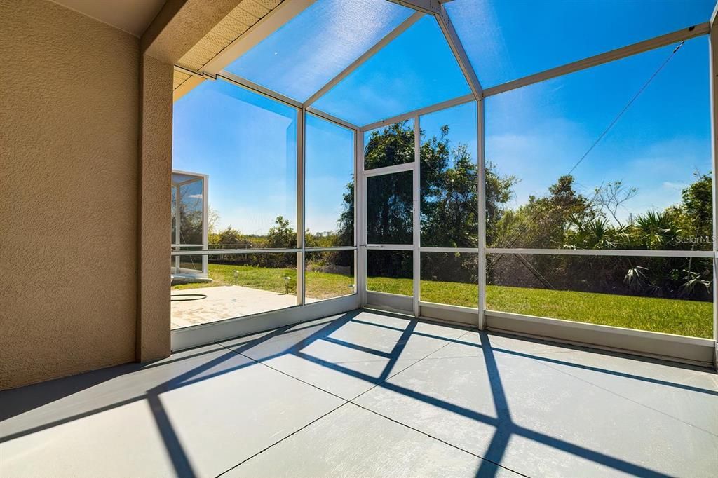 For Rent: $1,800 (3 beds, 2 baths, 1335 Square Feet)