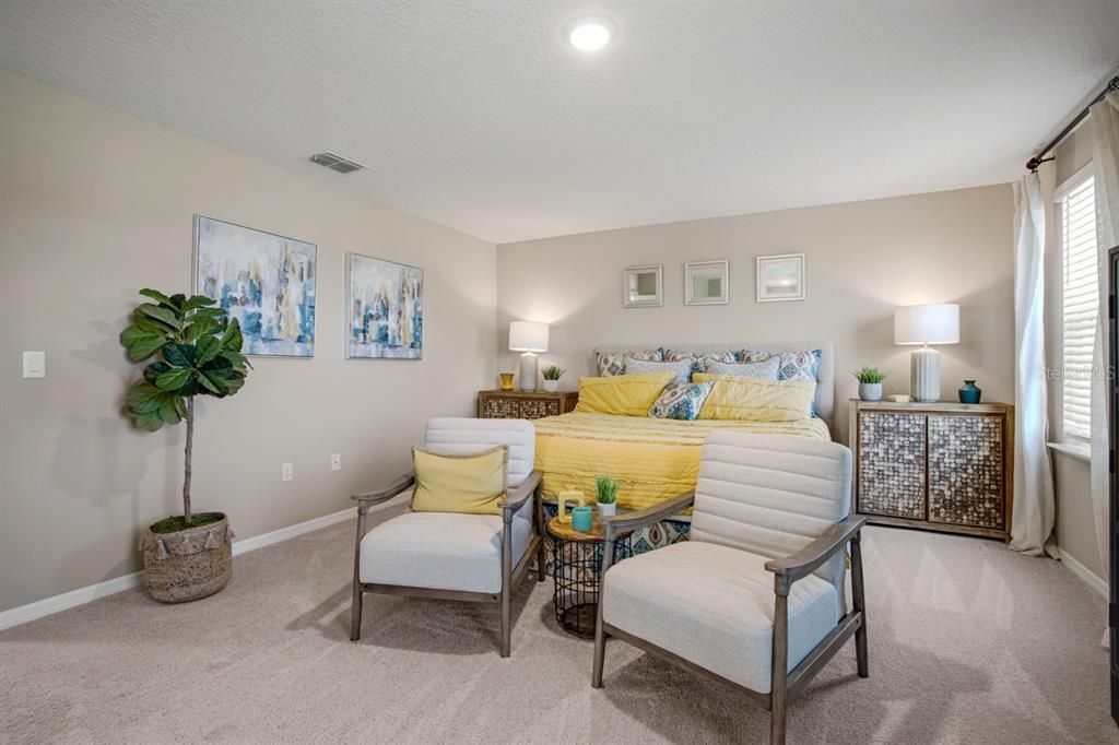 For Sale: $347,990 (4 beds, 2 baths, 2284 Square Feet)