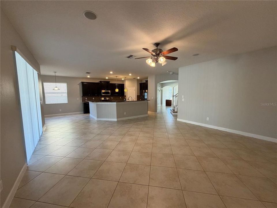 В аренду: $5,000 (6 спален, 4 ванн, 4280 Квадратных фут)