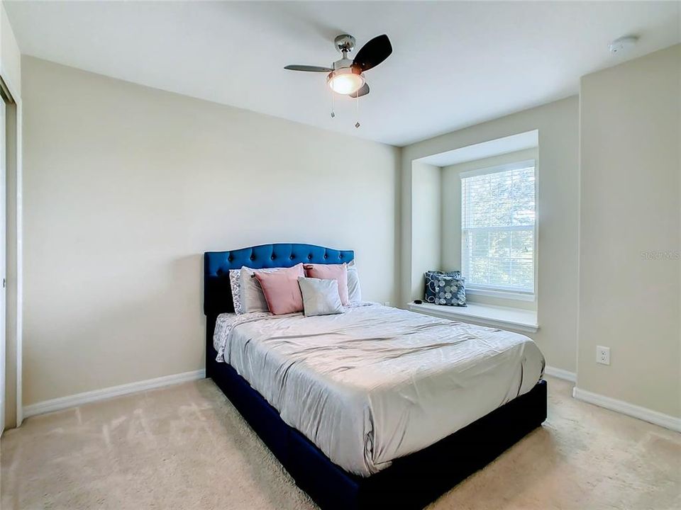 For Sale: $378,000 (3 beds, 2 baths, 1435 Square Feet)