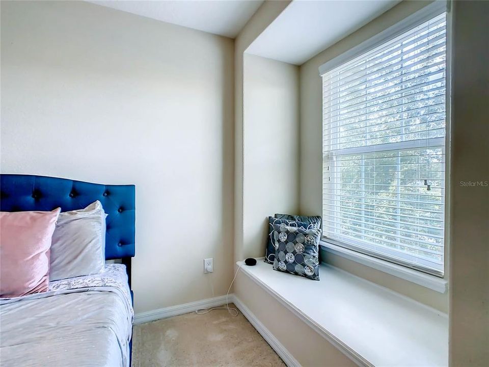 For Sale: $378,000 (3 beds, 2 baths, 1435 Square Feet)