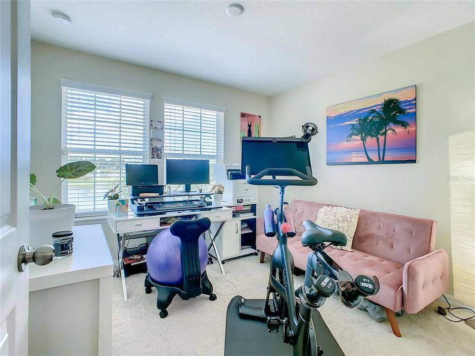 For Sale: $378,000 (3 beds, 2 baths, 1435 Square Feet)