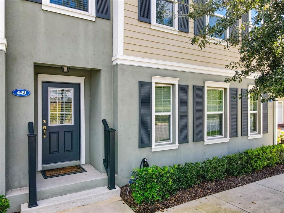 For Sale: $378,000 (3 beds, 2 baths, 1435 Square Feet)