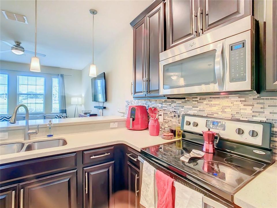 For Sale: $378,000 (3 beds, 2 baths, 1435 Square Feet)