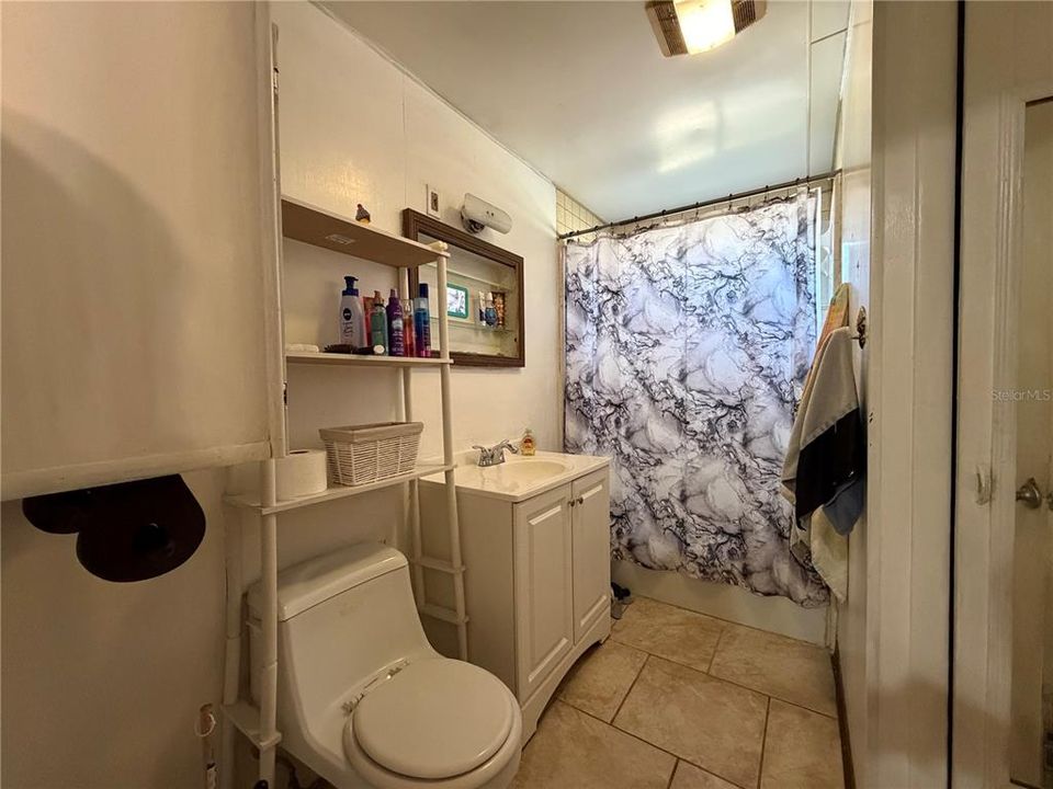 En Venta: $140,000 (3 camas, 2 baños, 894 Pies cuadrados)