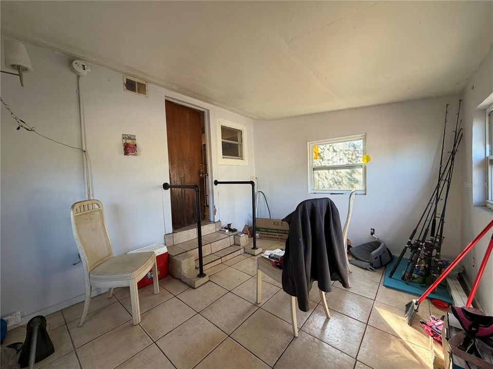 En Venta: $140,000 (3 camas, 2 baños, 894 Pies cuadrados)