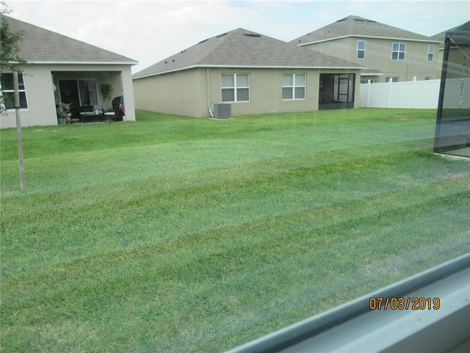 В аренду: $2,150 (4 спален, 2 ванн, 1788 Квадратных фут)