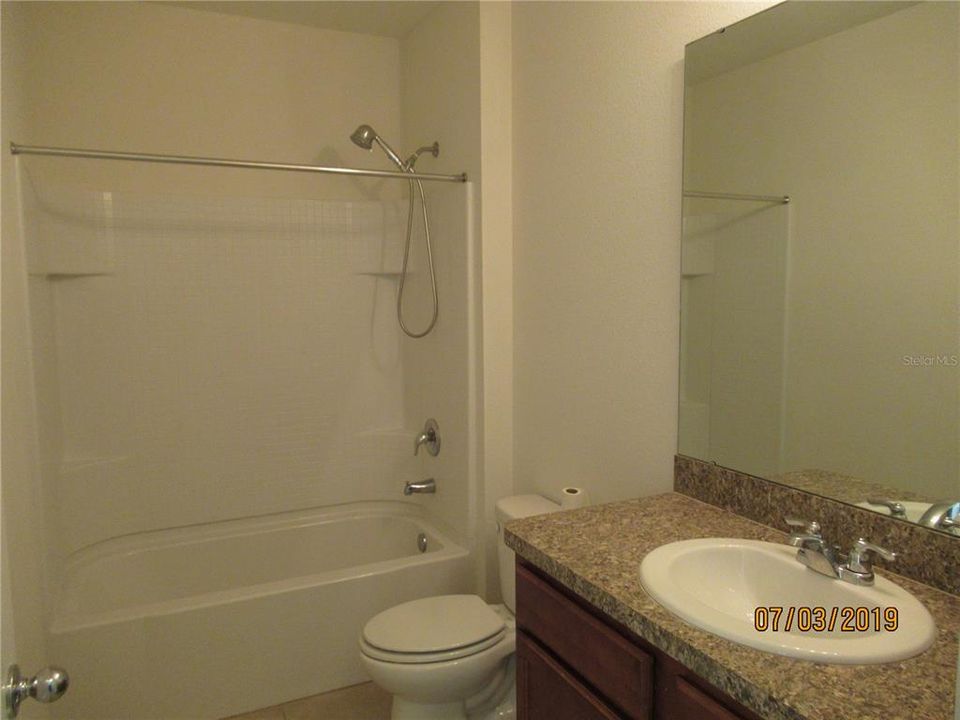 В аренду: $2,150 (4 спален, 2 ванн, 1788 Квадратных фут)